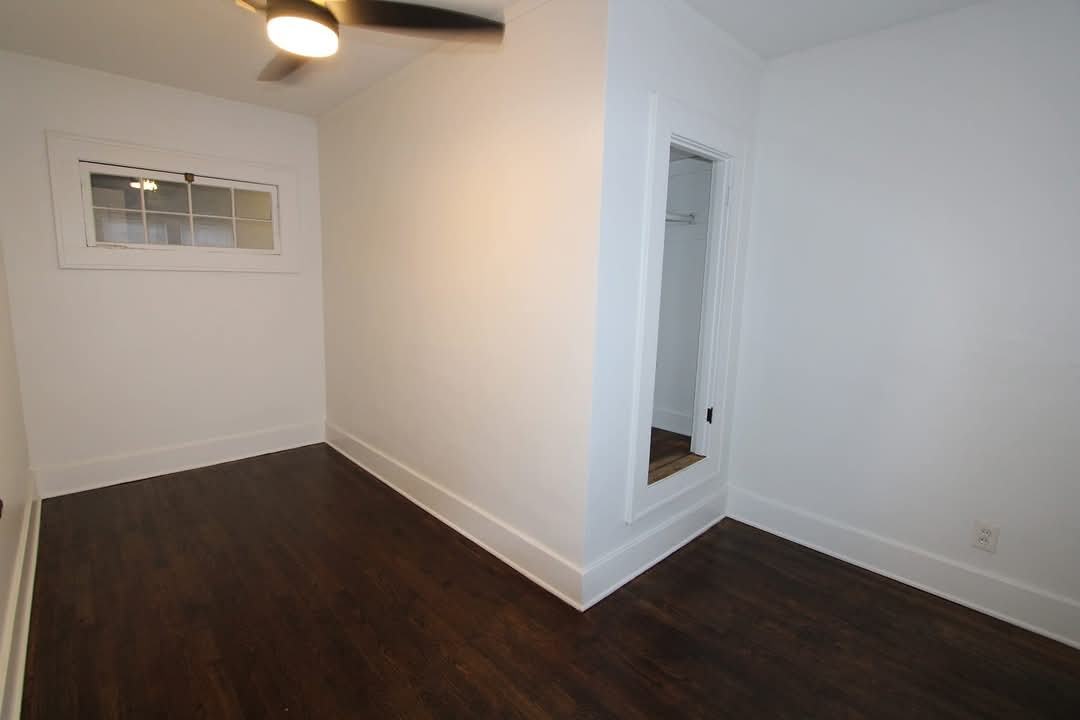 1020 25th St #3 - Photo 2 of 8