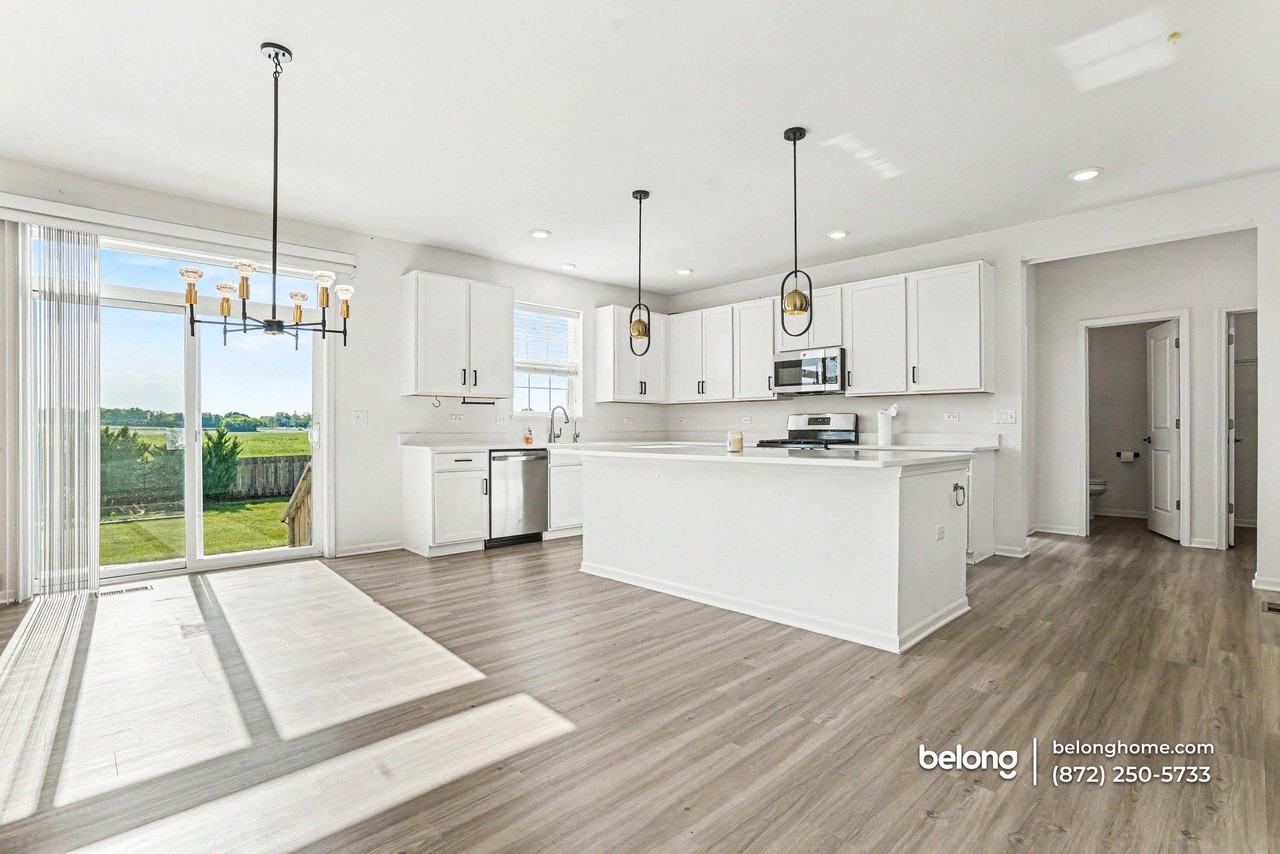 1812 Empress Dr - Photo 2 of 27