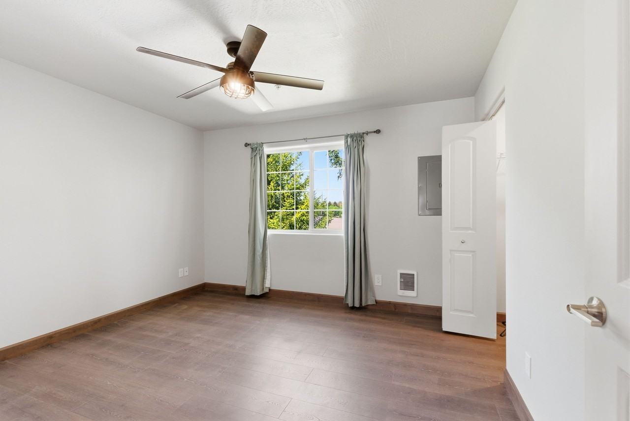 848 N Chase Rd #205 - Photo 6 of 21