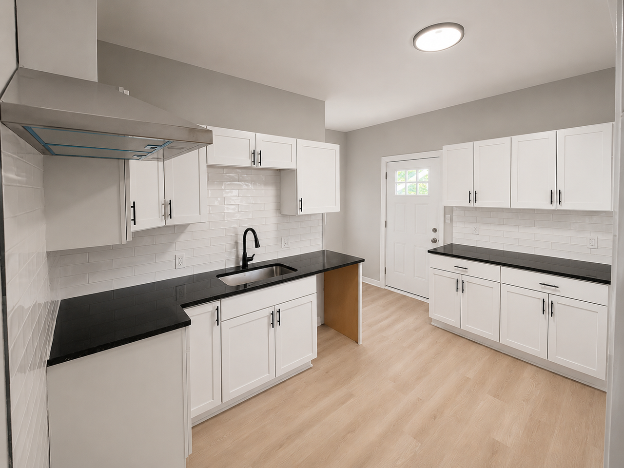 2910 Belleview Ave - Photo 4 of 16