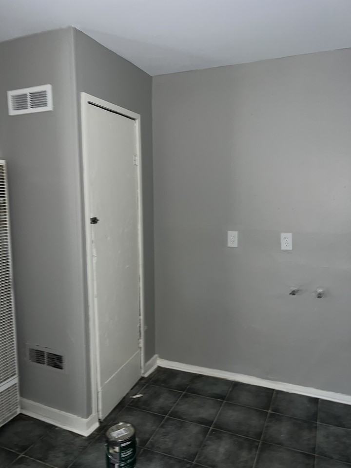 2251 Stovall Ave - Photo 2 of 13