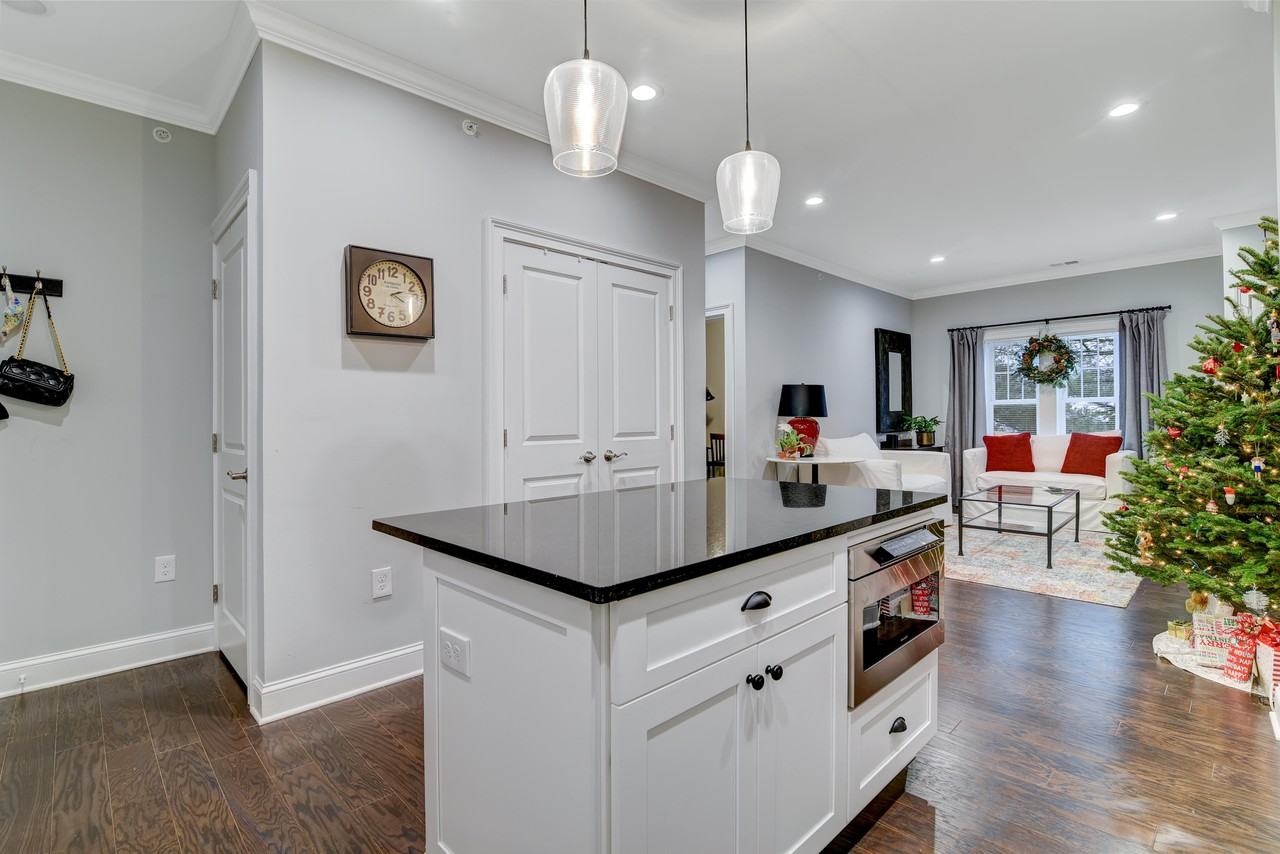 3 Arlington Rd #301 - Photo 4 of 15