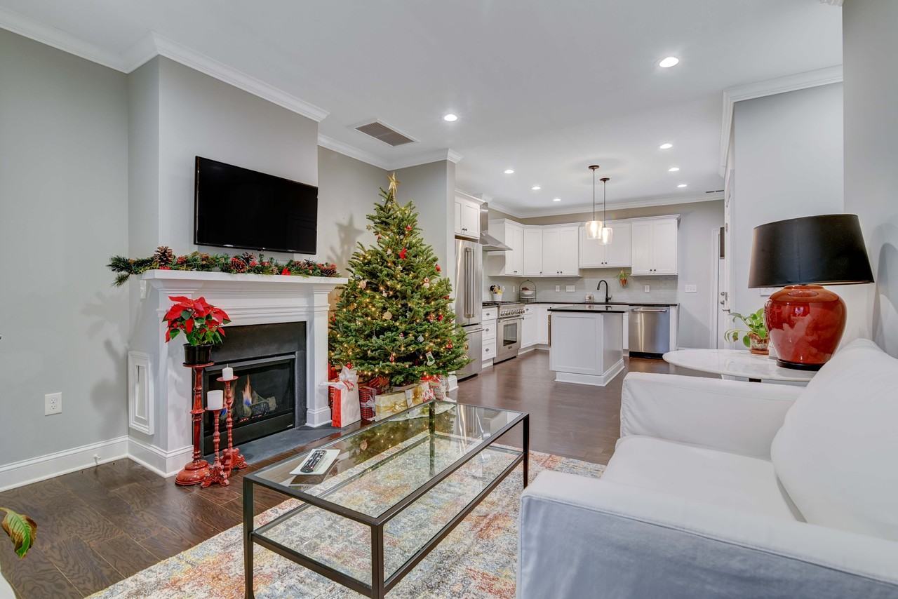 3 Arlington Rd #301 - Photo 5 of 15