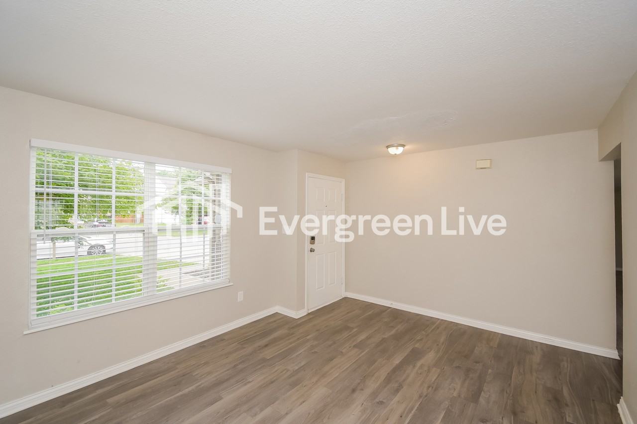 11603 Hornickel Cir - Photo 2 of 15