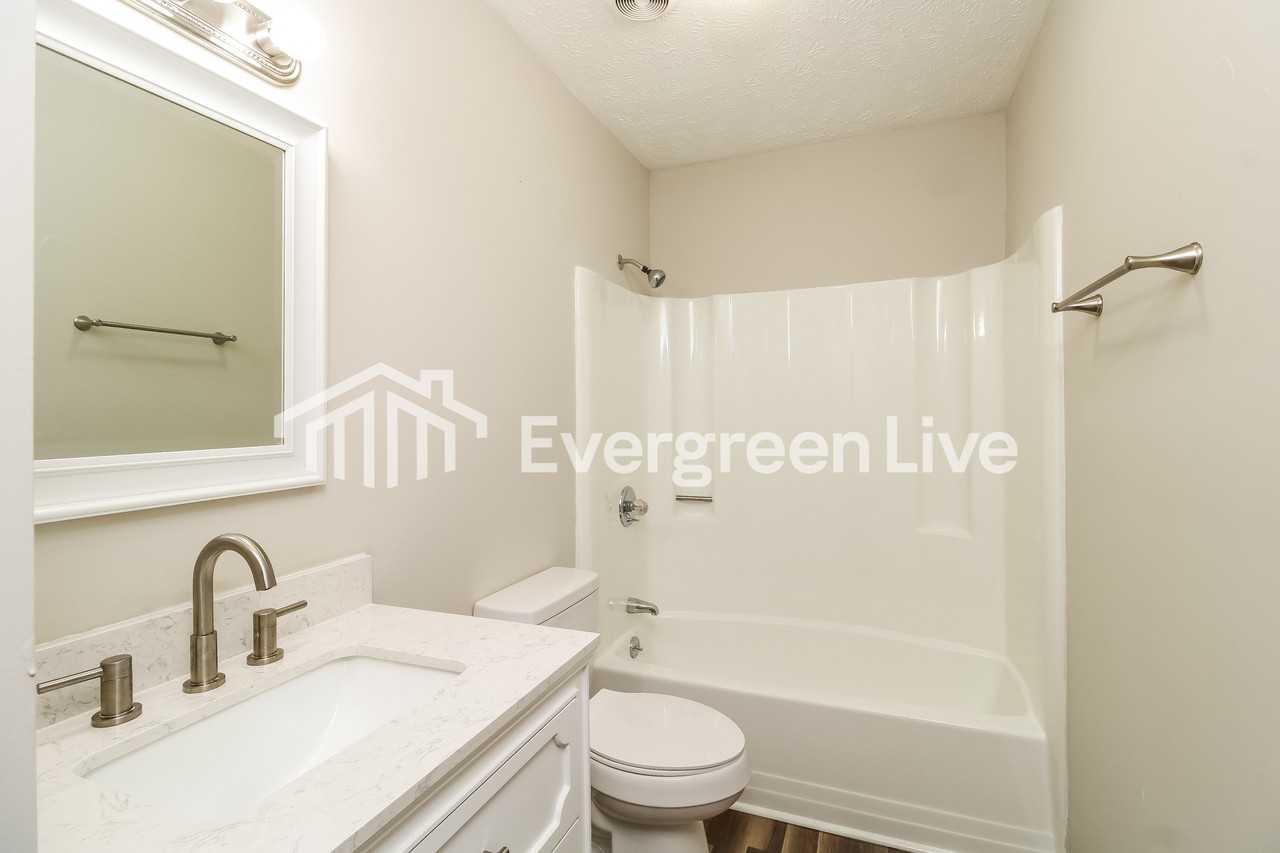 740 Motor Rd - Photo 3 of 15
