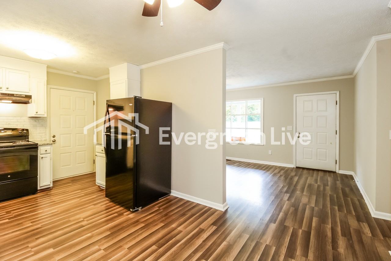 740 Motor Rd - Photo 6 of 15