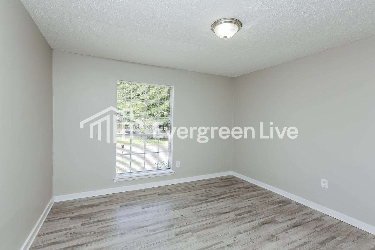 2124 Thousand Oaks Dr - Photo 7 of 15