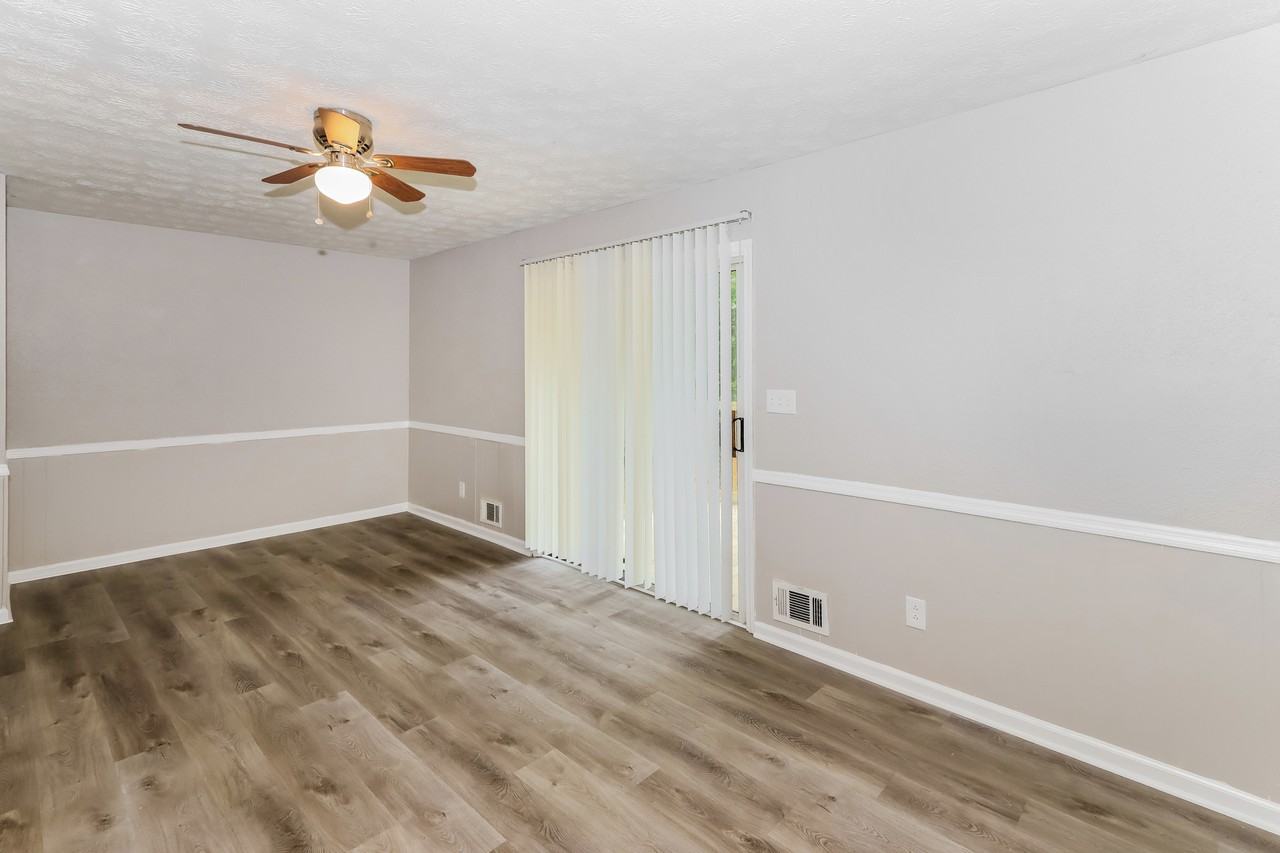 5645 Morning Creek Cir - Photo 6 of 30