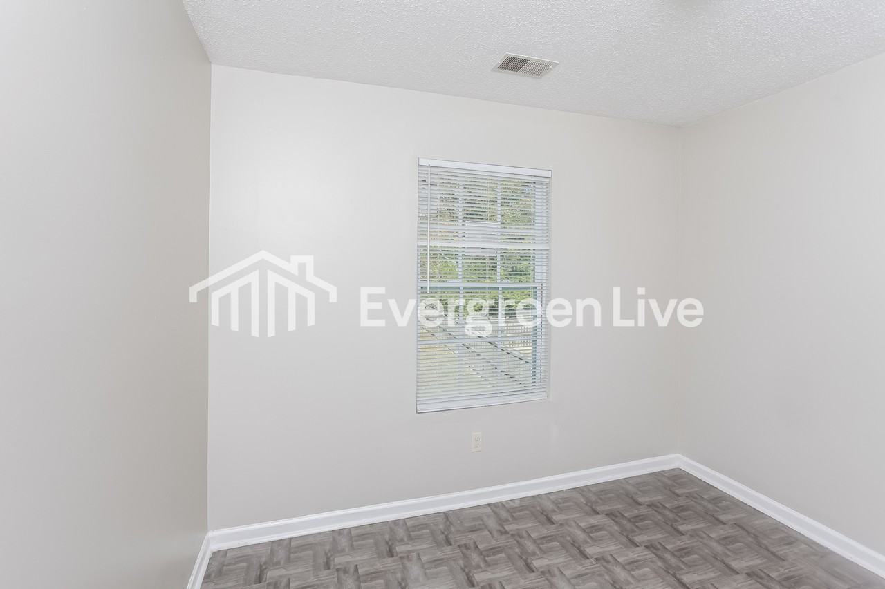 213 Rosebrook Dr - Photo 7 of 15