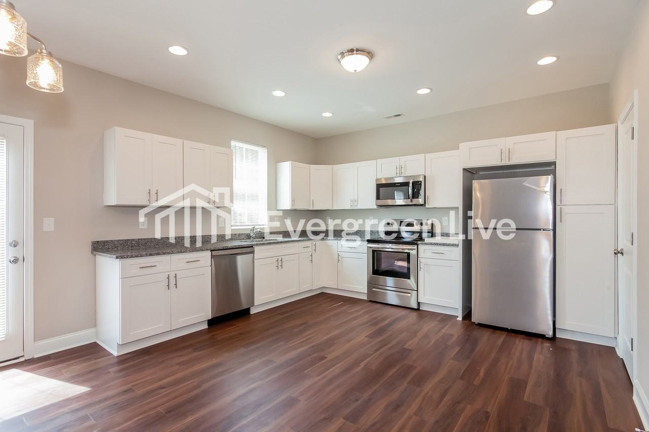 8537 Colgate Cir - Photo 6 of 15