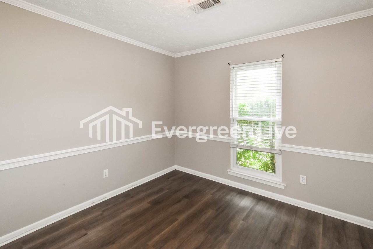1425 Pampas Pl - Photo 4 of 15