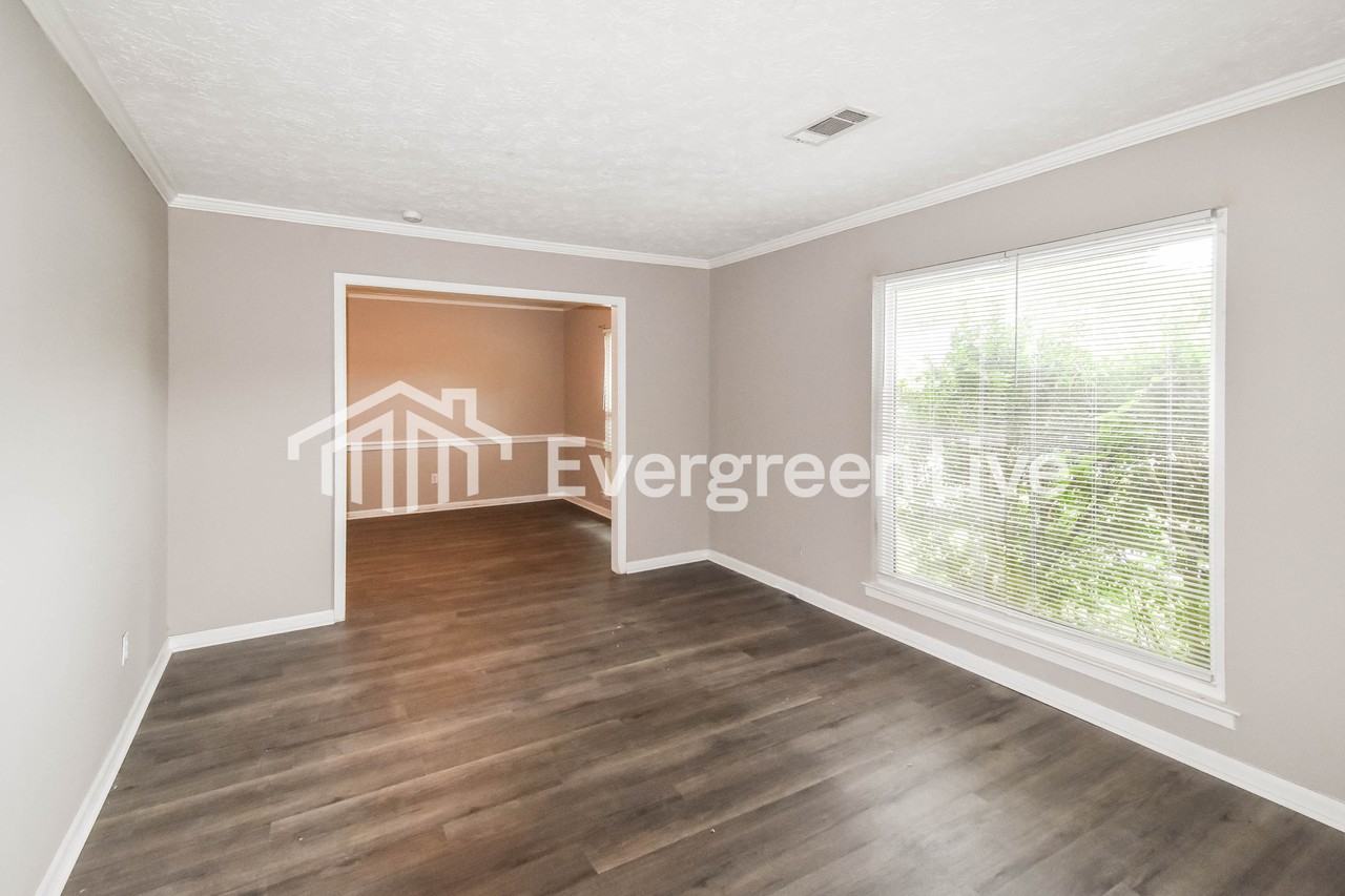 1425 Pampas Pl - Photo 6 of 15