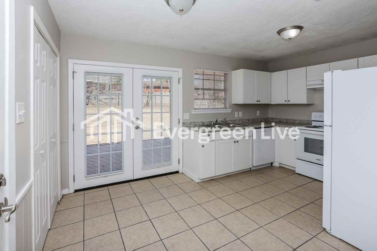 4954 Hanging Oak Dr - Photo 6 of 15