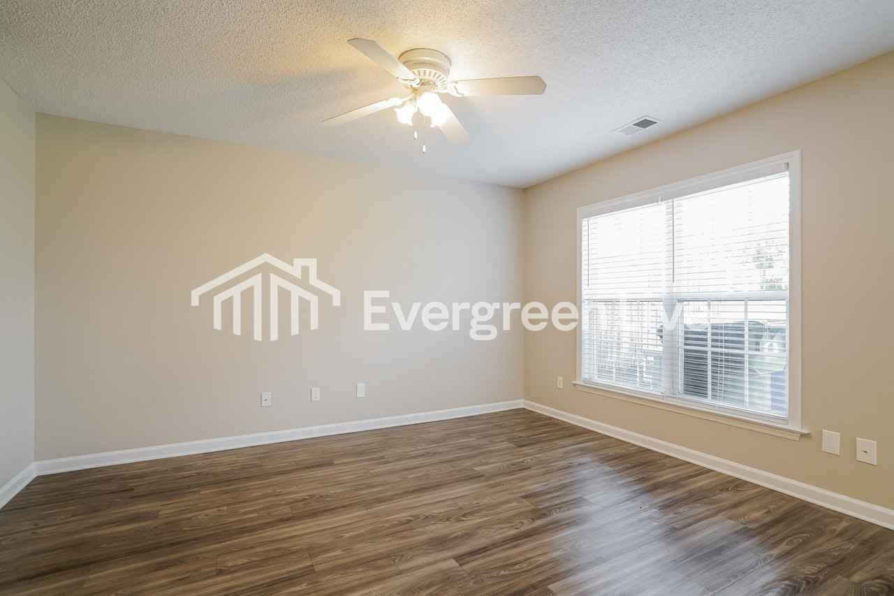 4802 Tanglewood Oaks St - Photo 5 of 15