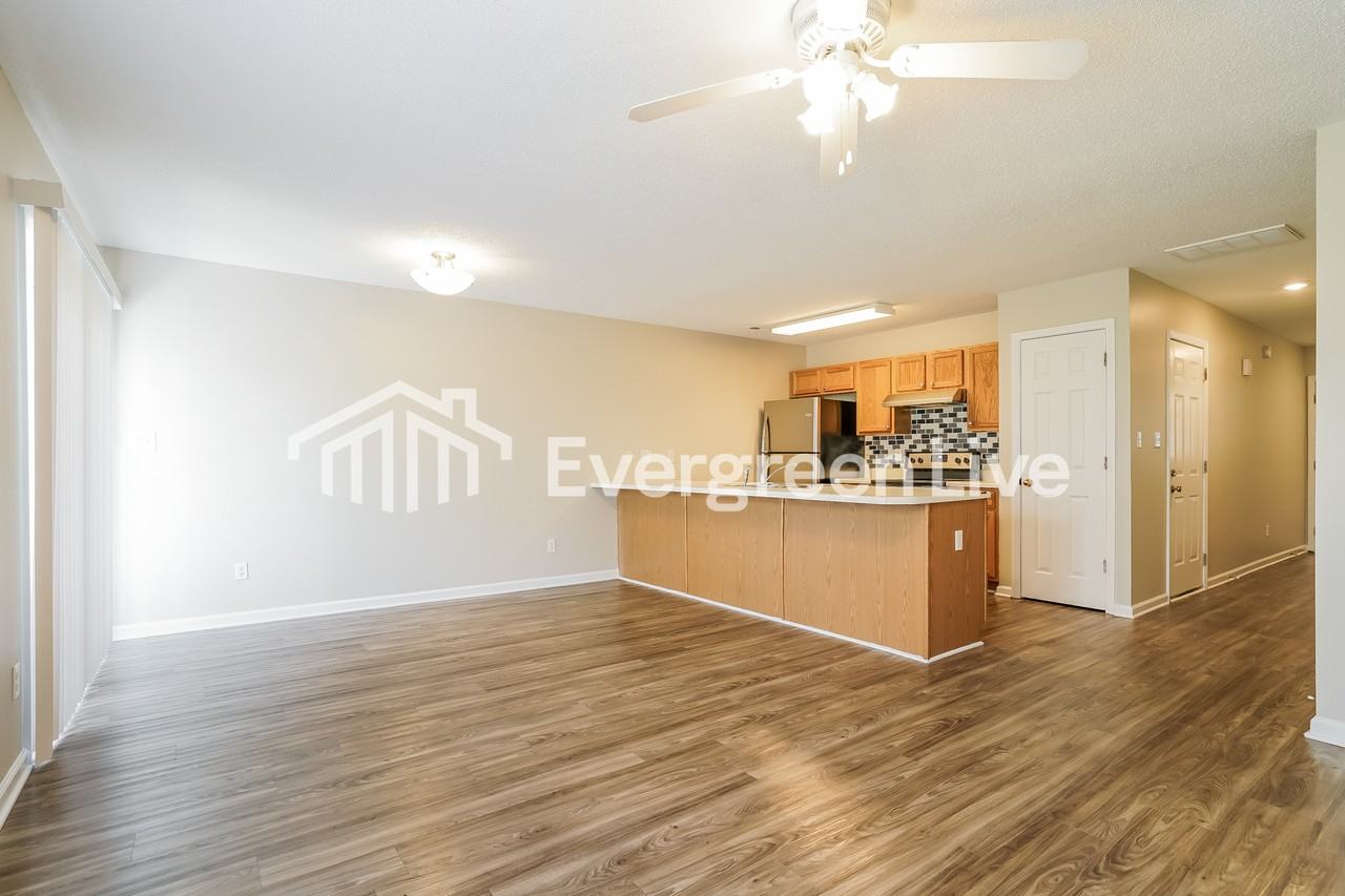 4802 Tanglewood Oaks St - Photo 6 of 15