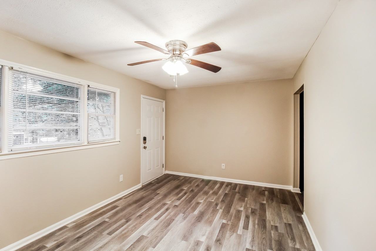 135 Wildwood Dr - Photo 6 of 30