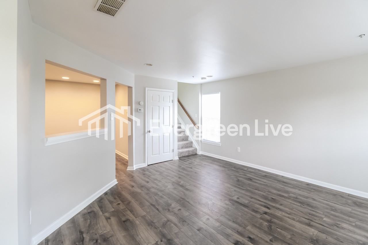 9210 Leigh Choice Ct - Photo 3 of 15