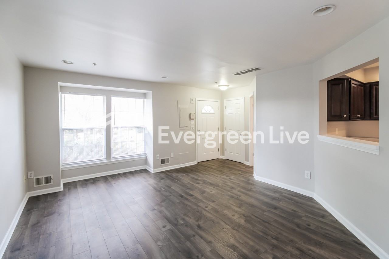 9210 Leigh Choice Ct - Photo 4 of 15
