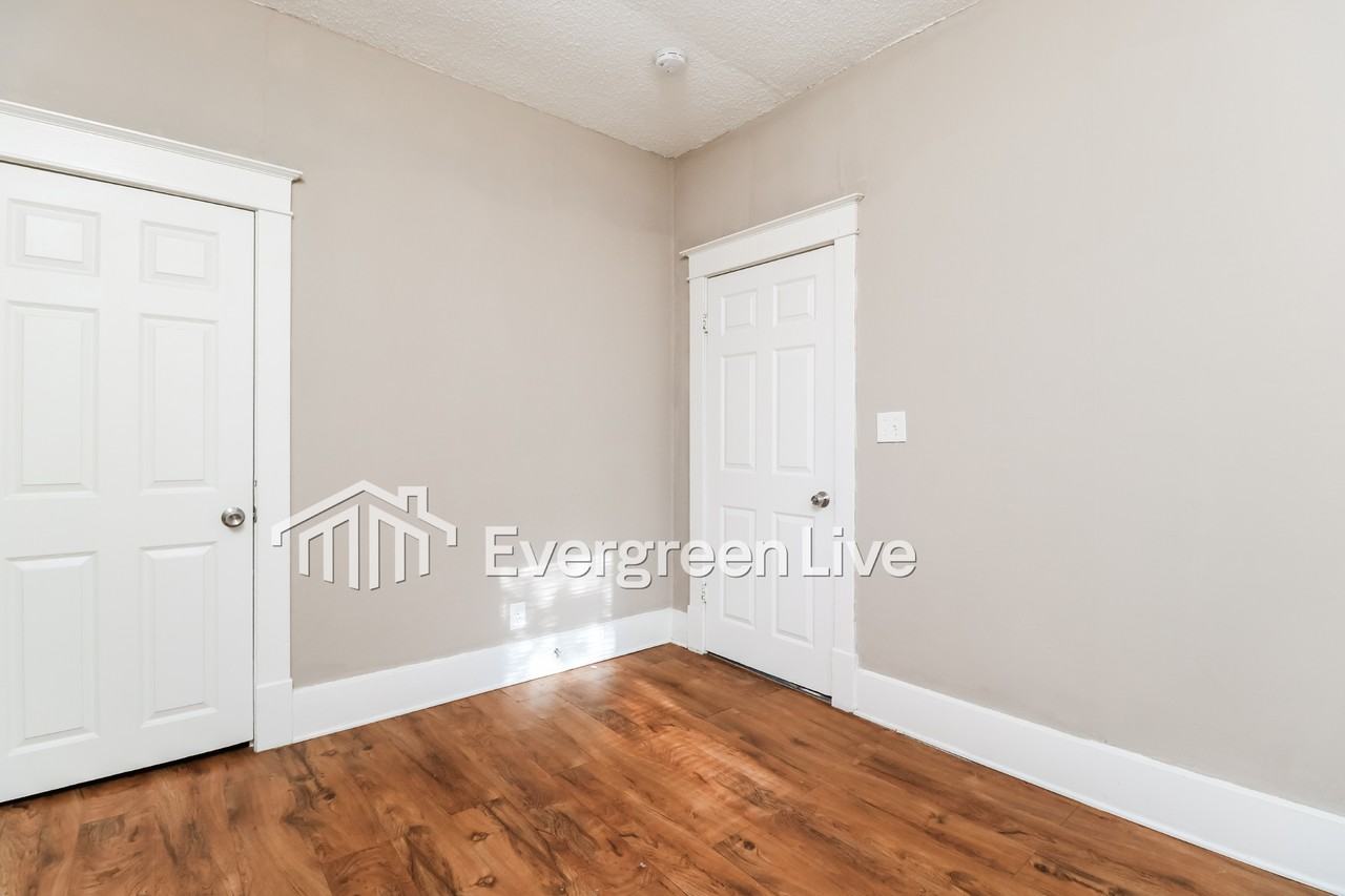 3533 Marshall Ave - Photo 7 of 14