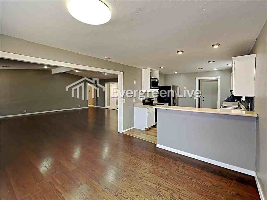 1120 Mars Rd - Photo 5 of 6