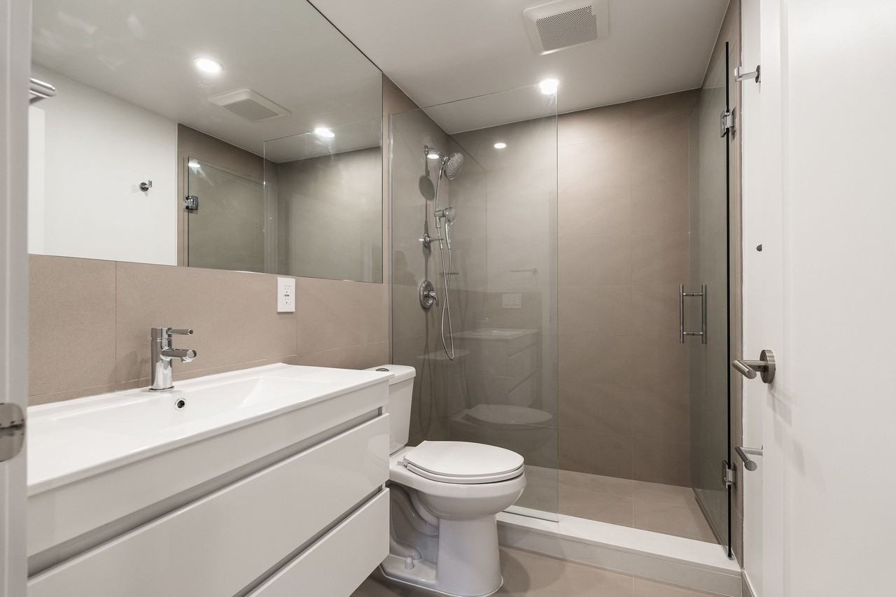 150 Fermanagh Avenue - Photo 4 of 12