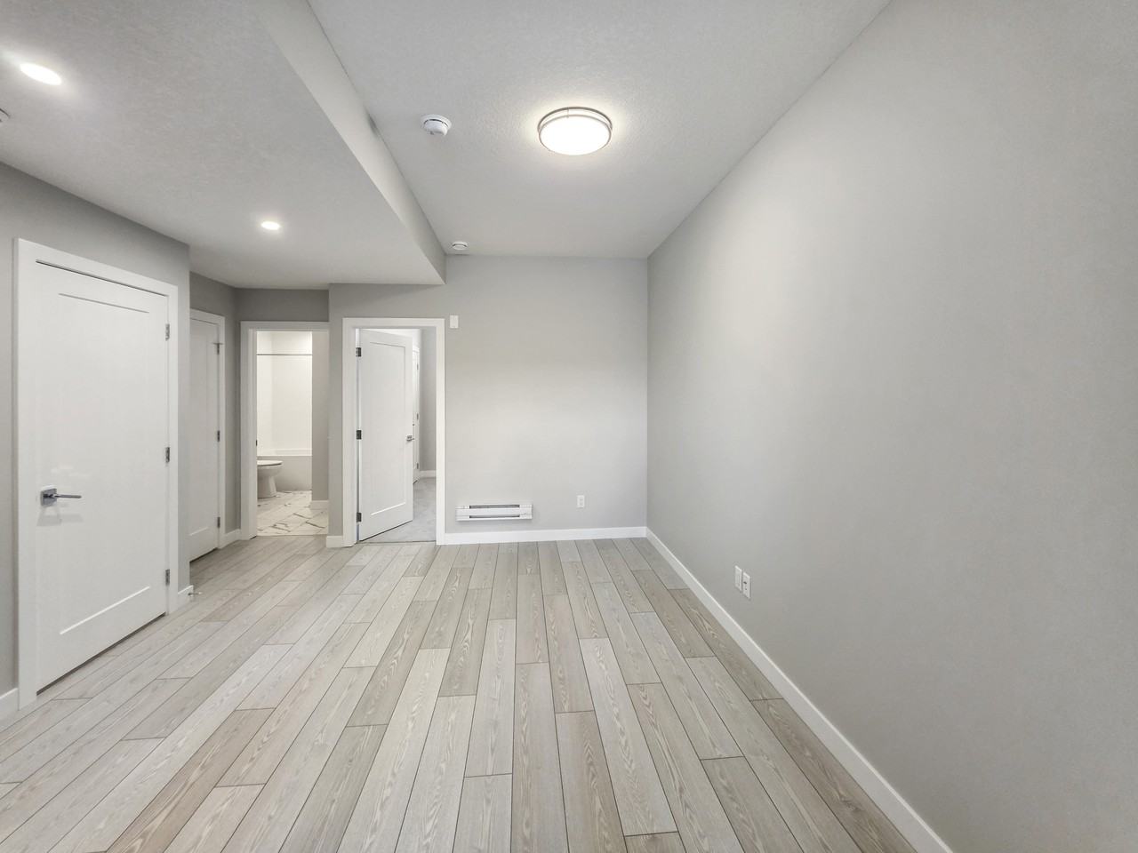 8510 Huxbury Dr Ne - Photo 4 of 15