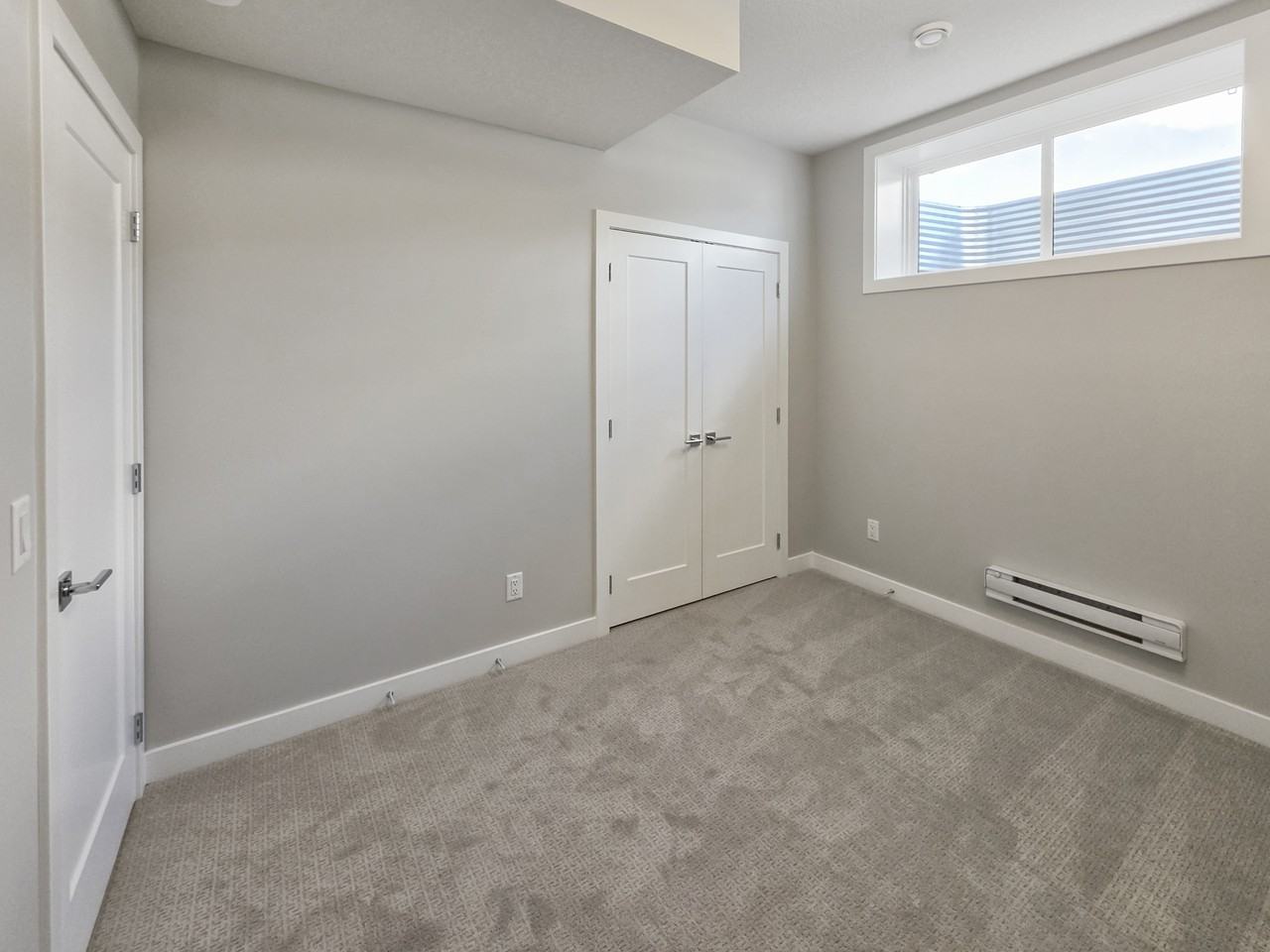 8510 Huxbury Dr Ne - Photo 6 of 15