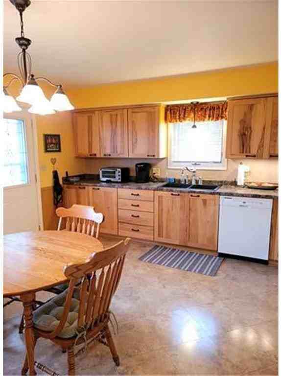 1121 E Center St - Photo 3 of 14