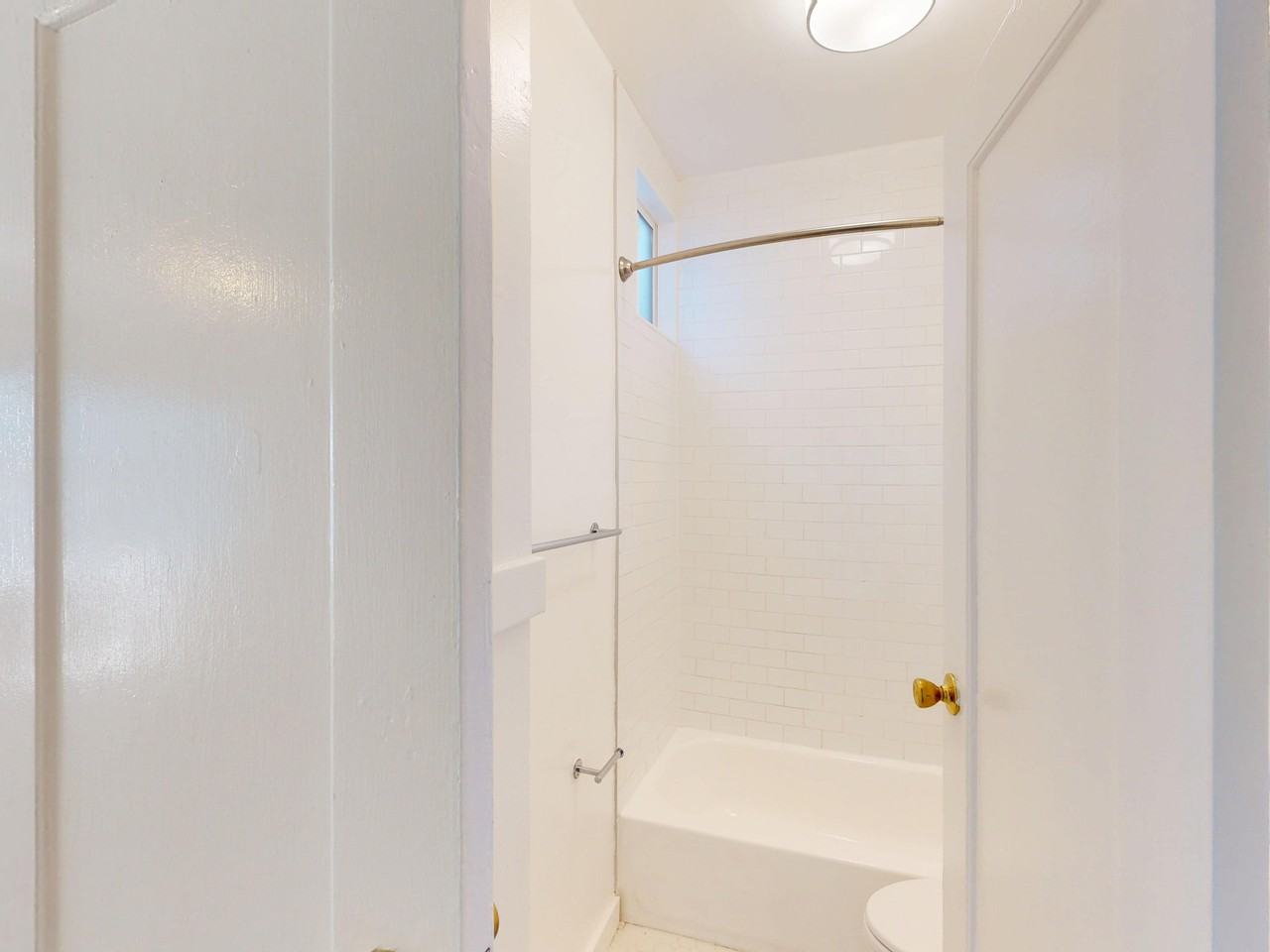 346 Leavenworth Street - Photo 5 of 14