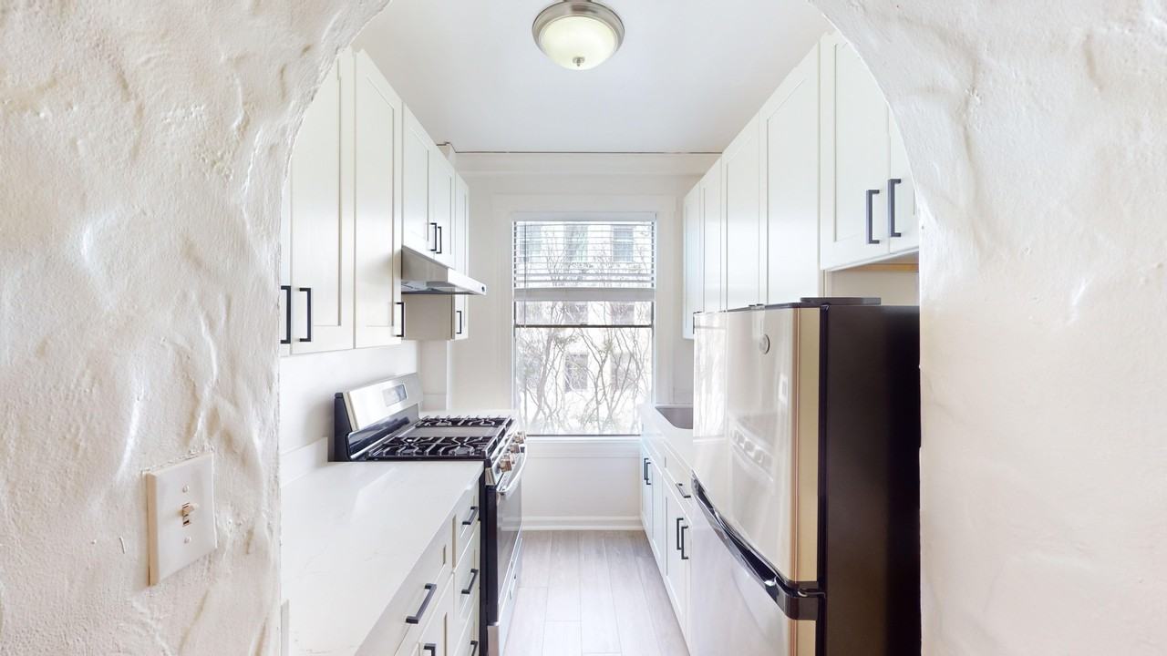 601 O'Farrell Street - Photo 5 of 19