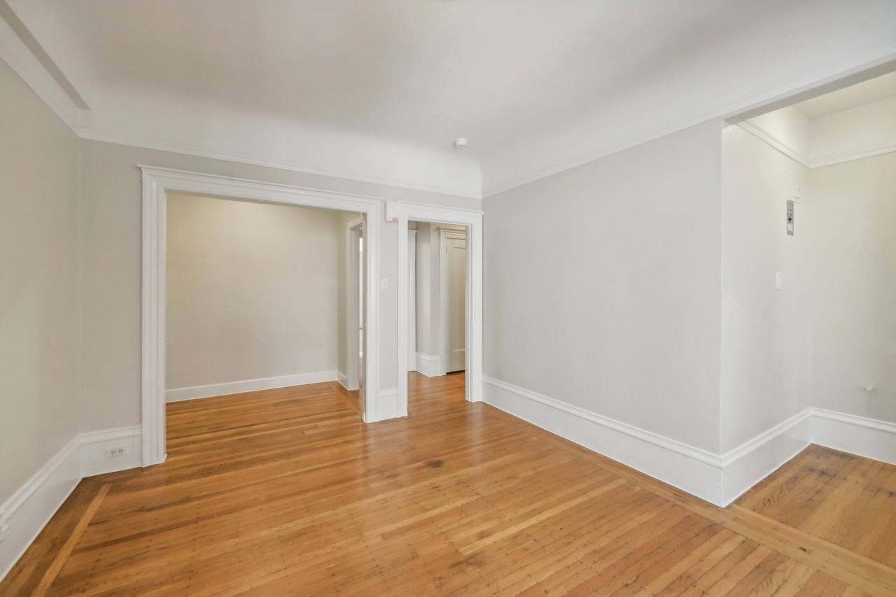 676 Geary Street - Photo 3 of 21
