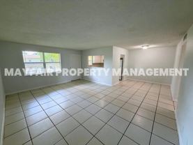 4160 Nw 21st St #E220 - Photo 1 of 1