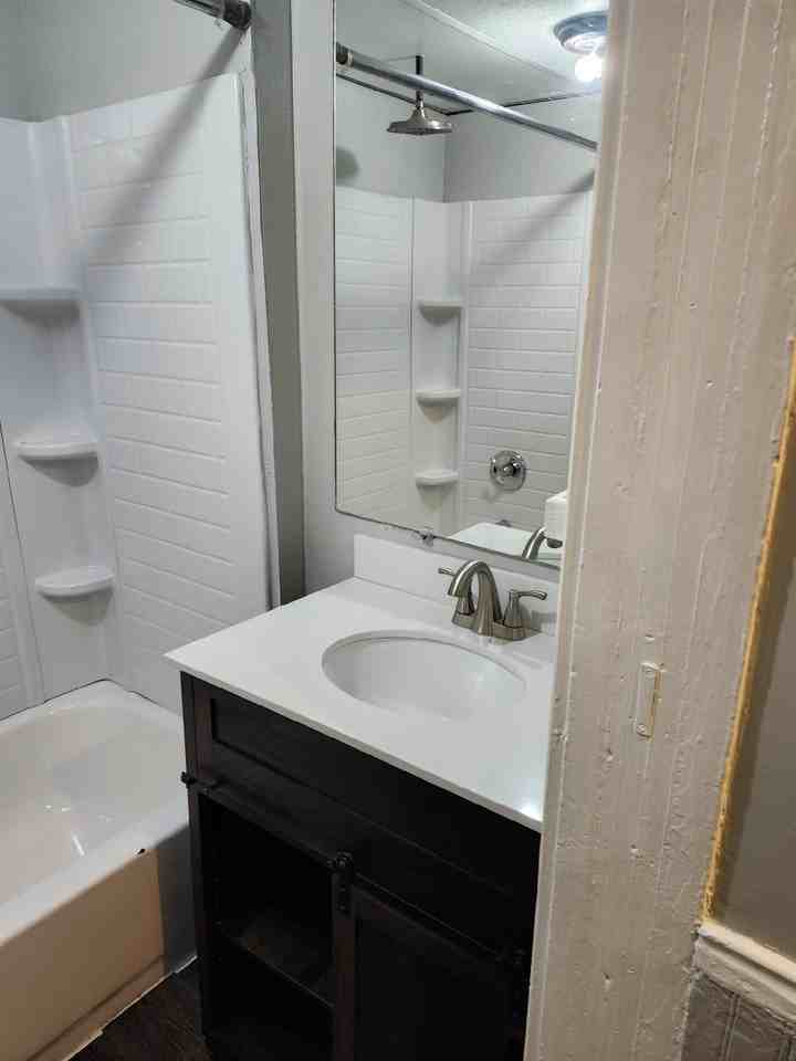 1504 15th St 1st Fl - Photo 7 of 9