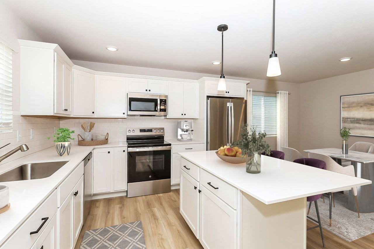 356 Sherman St - Photo 4 of 30