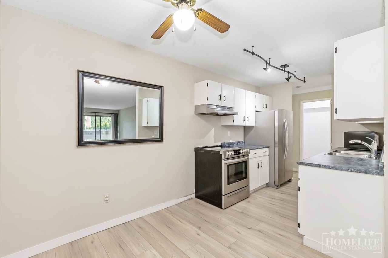 9682 134 St - Photo 6 of 17