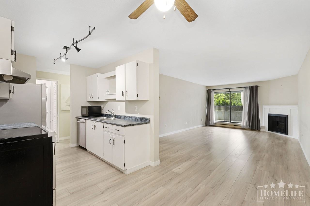 9682 134 St - Photo 7 of 17