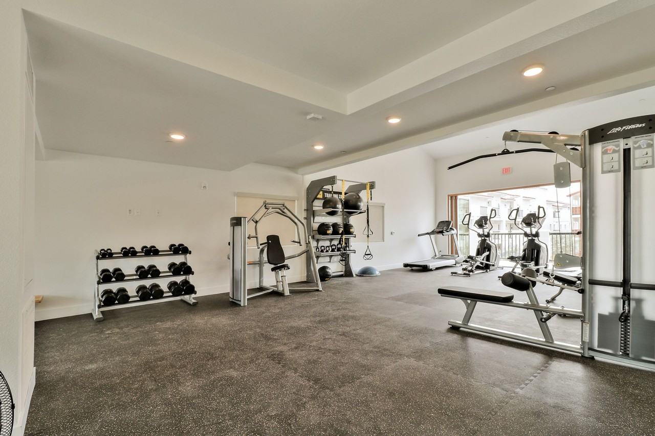 Coastal Village Apartments - Photo 6 of 22