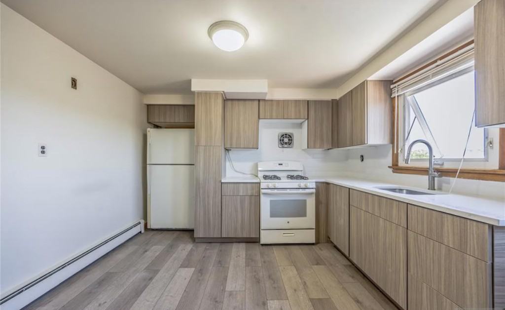 88 Maple Ave #2ndFLUNIT - Photo 3 of 12
