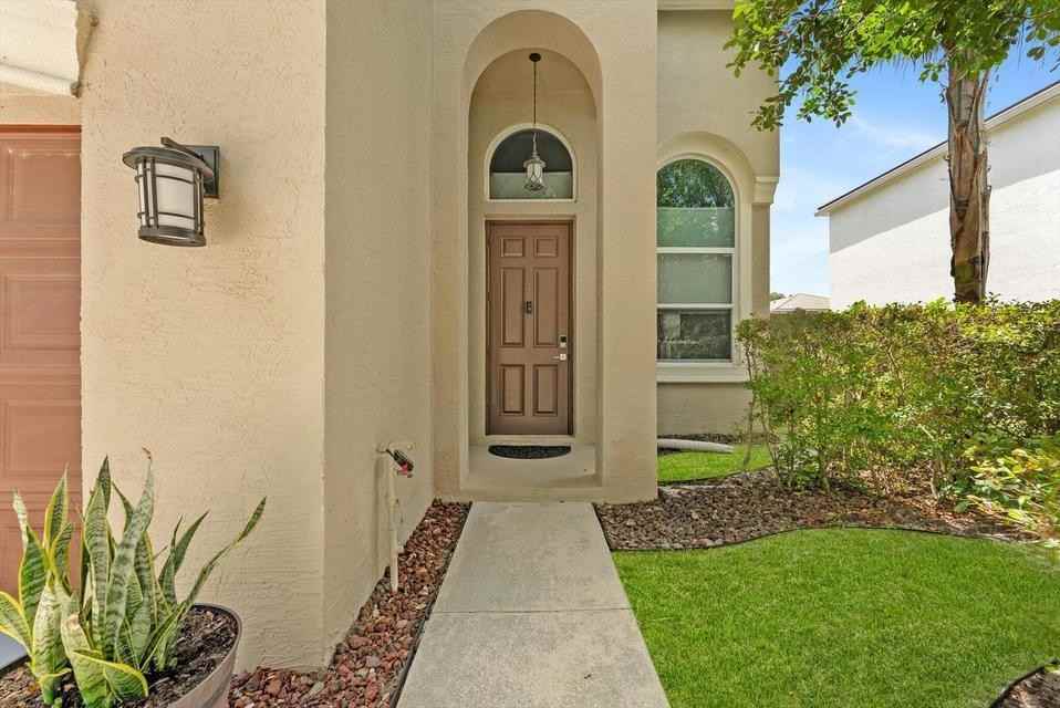 9825 Scribner Ln - Photo 3 of 24