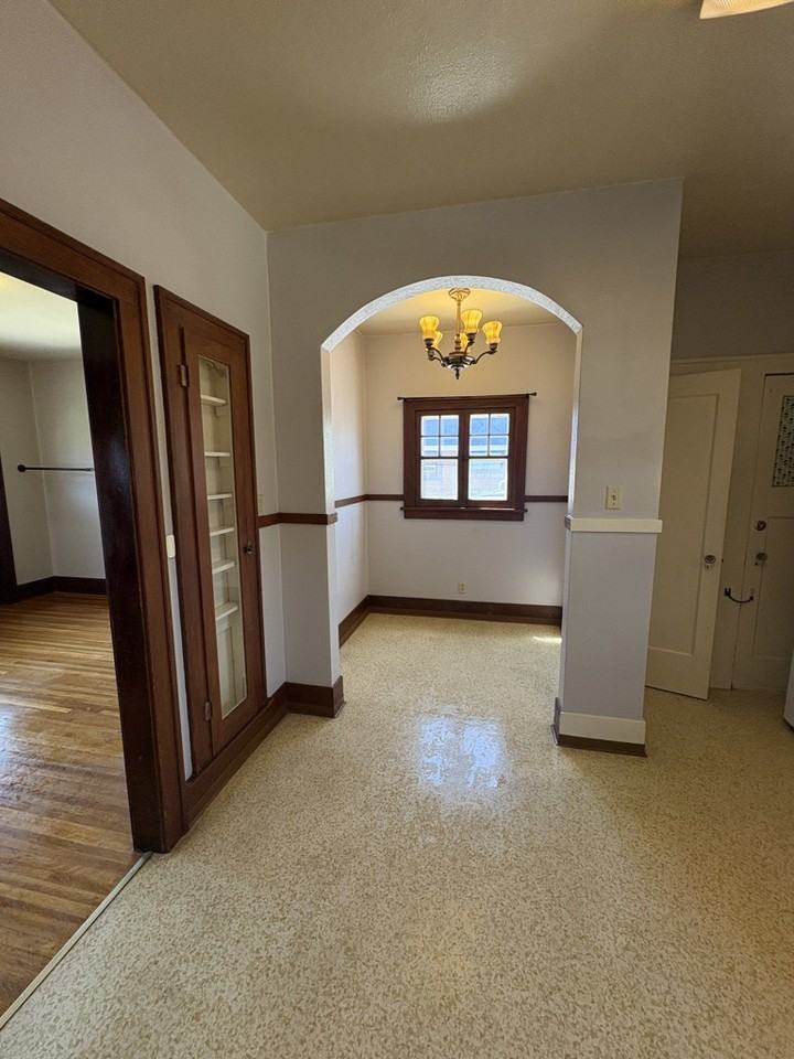 324 W Spruce St #328 - Photo 7 of 15