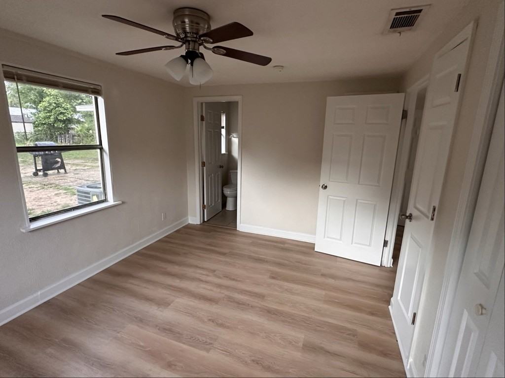 310 Washington Ave #A - Photo 6 of 10