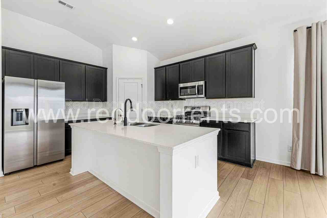 1339 Little Rodeo Place - Photo 6 of 32