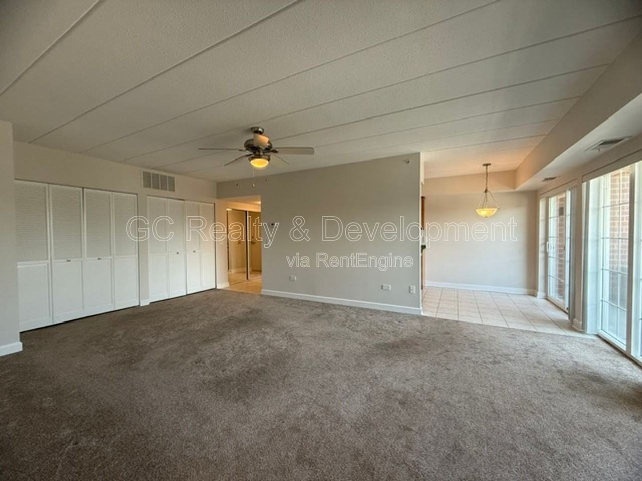 17212 Oak Park Ave #2SE - Photo 3 of 26
