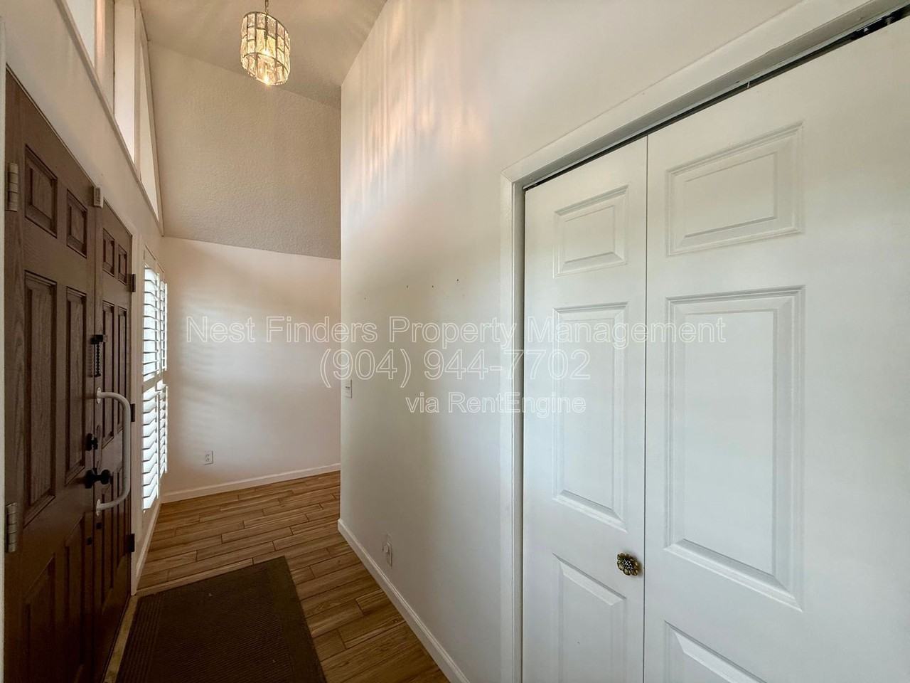 7007 Holiday Hill Ct - Photo 6 of 32