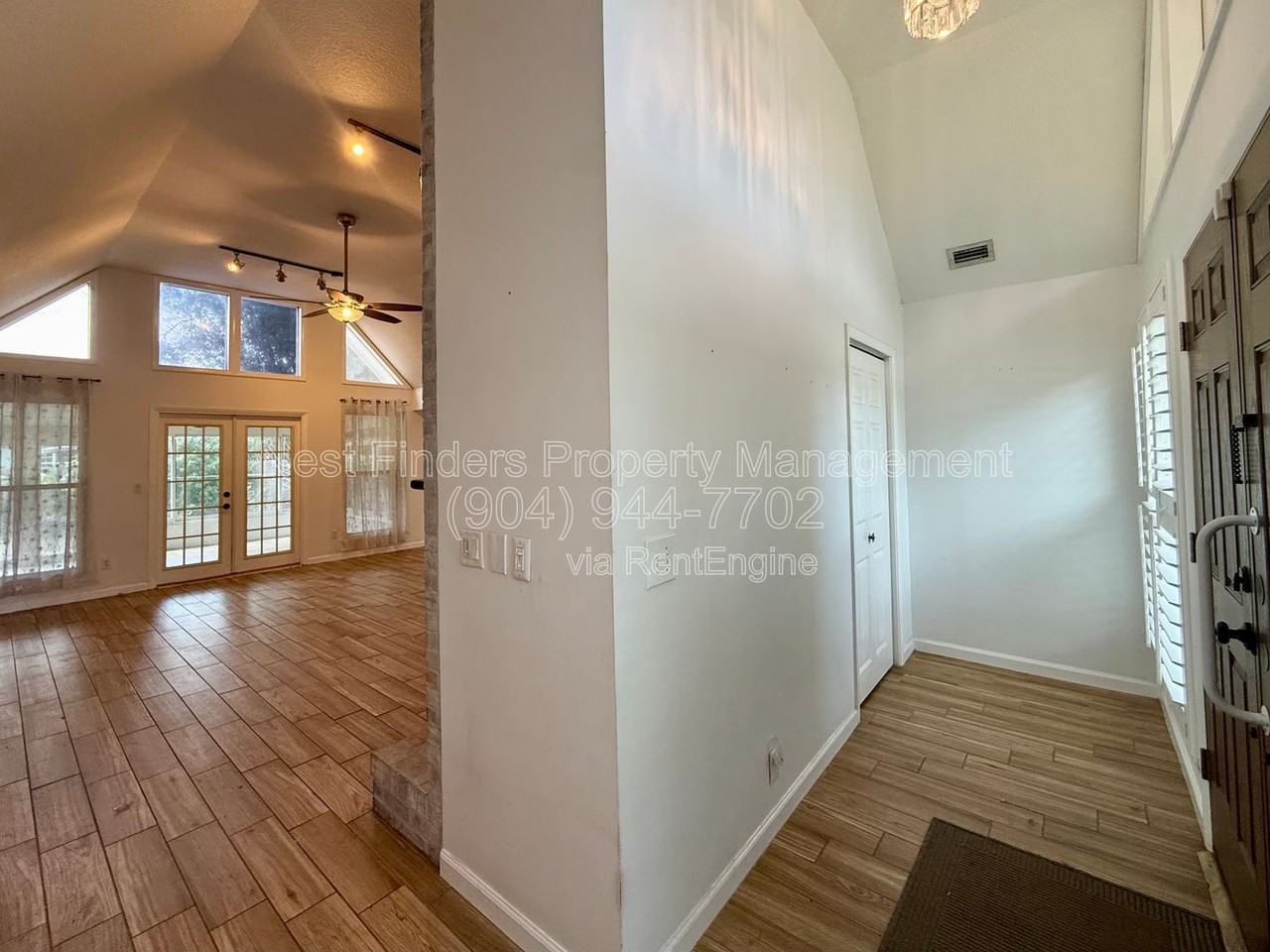 7007 Holiday Hill Ct - Photo 7 of 32