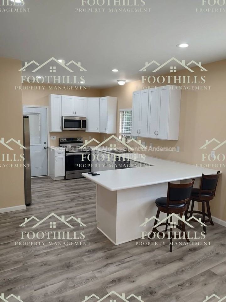 427 Gibson Rd - Photo 4 of 20