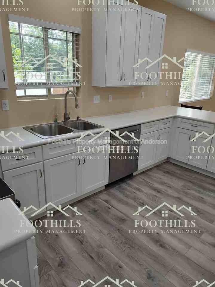 427 Gibson Rd - Photo 5 of 20