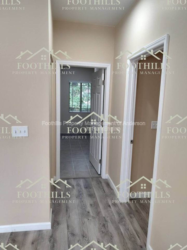 427 Gibson Rd - Photo 7 of 20