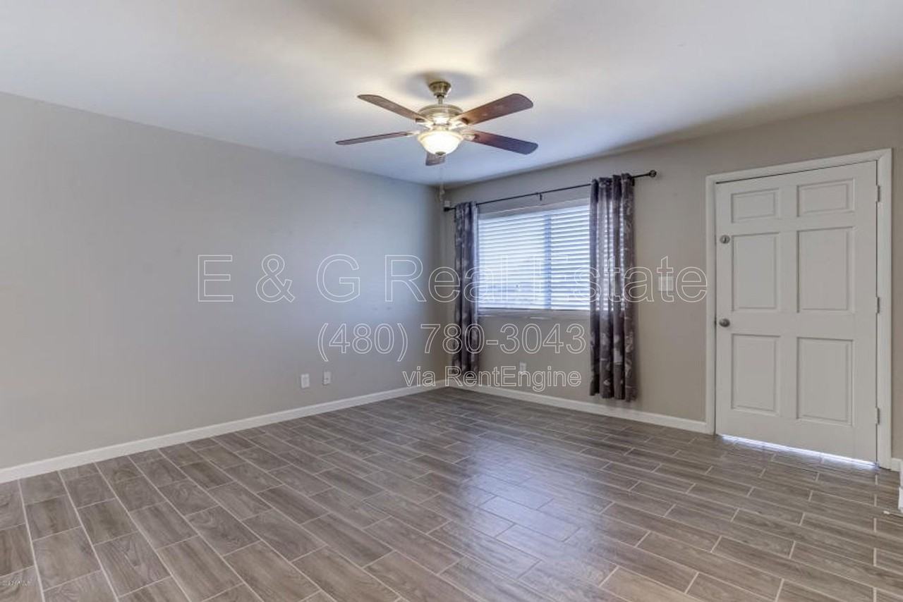 1527 W Huntington Dr - Photo 3 of 22