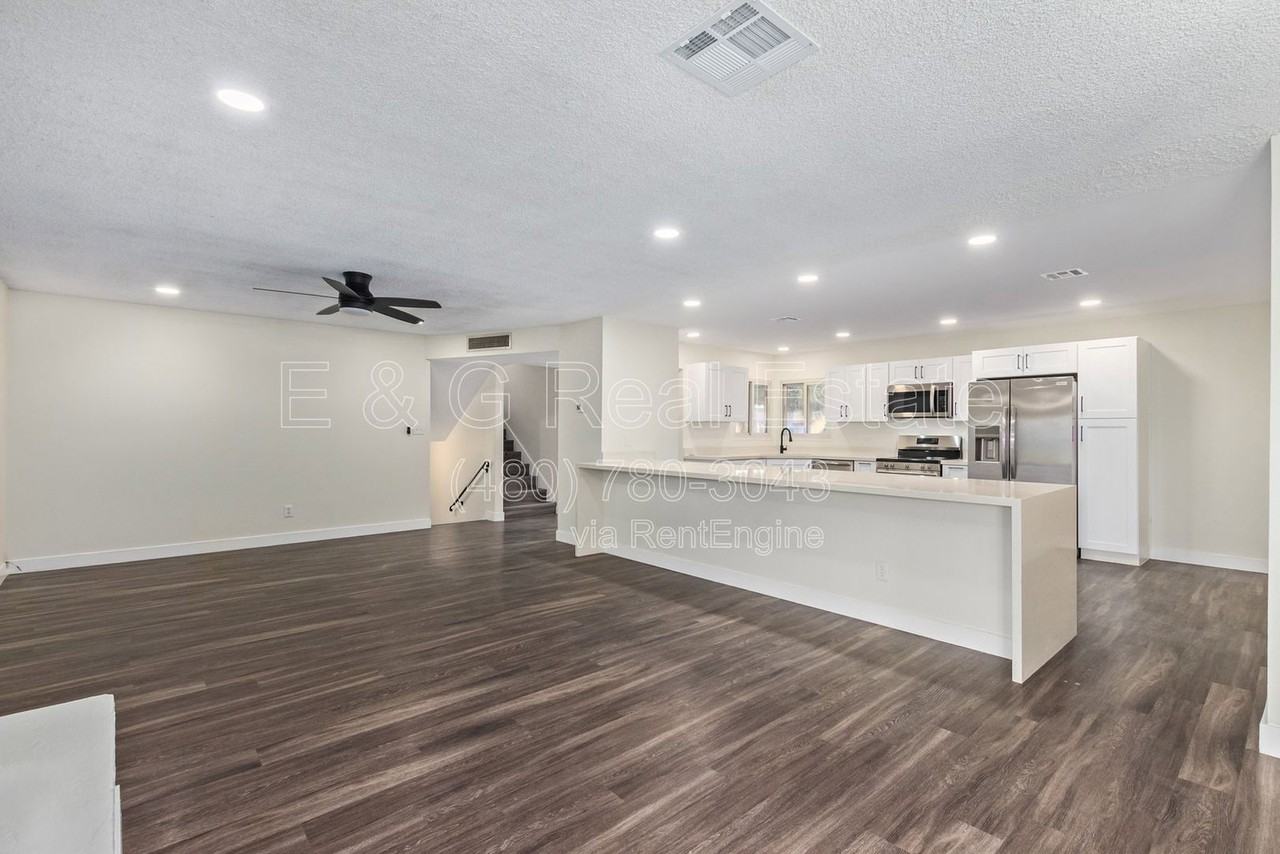 4414 S Newberry Rd - Photo 4 of 25